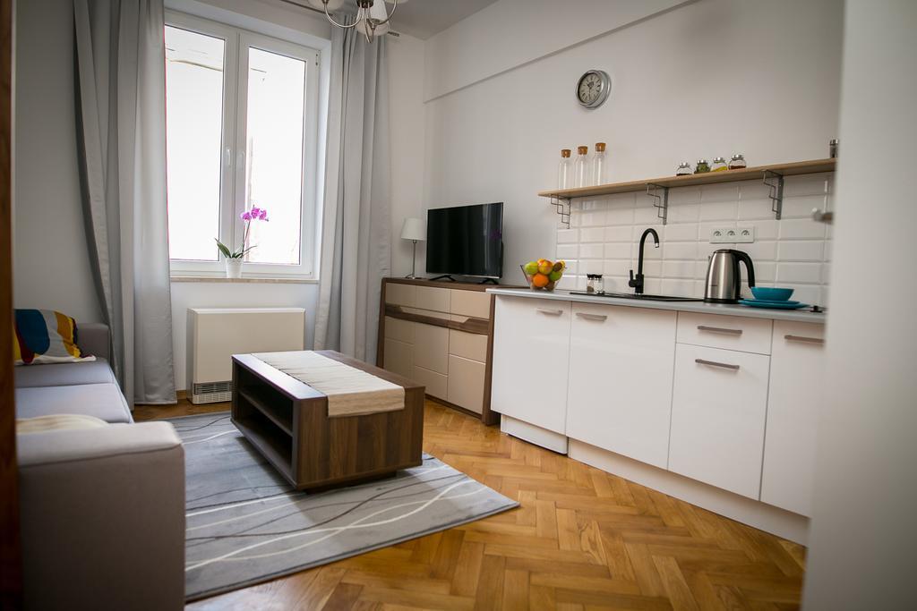 Apartament Rzeszowska 4 *